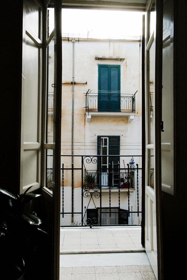 13 Open House Bed and Breakfast Palermo Buitenkant foto